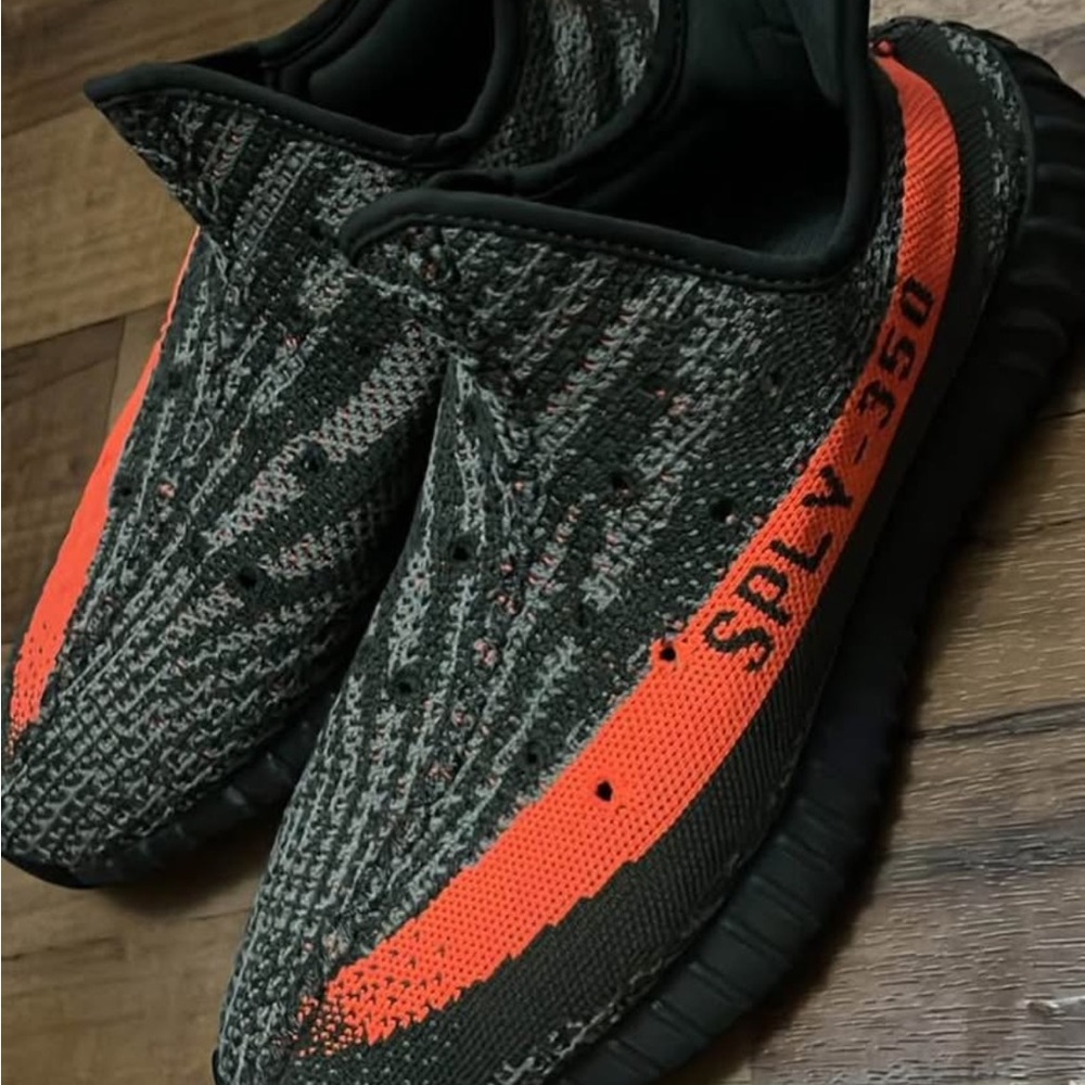 Adidas Yeezy Boost 350 V2 Sneakers
